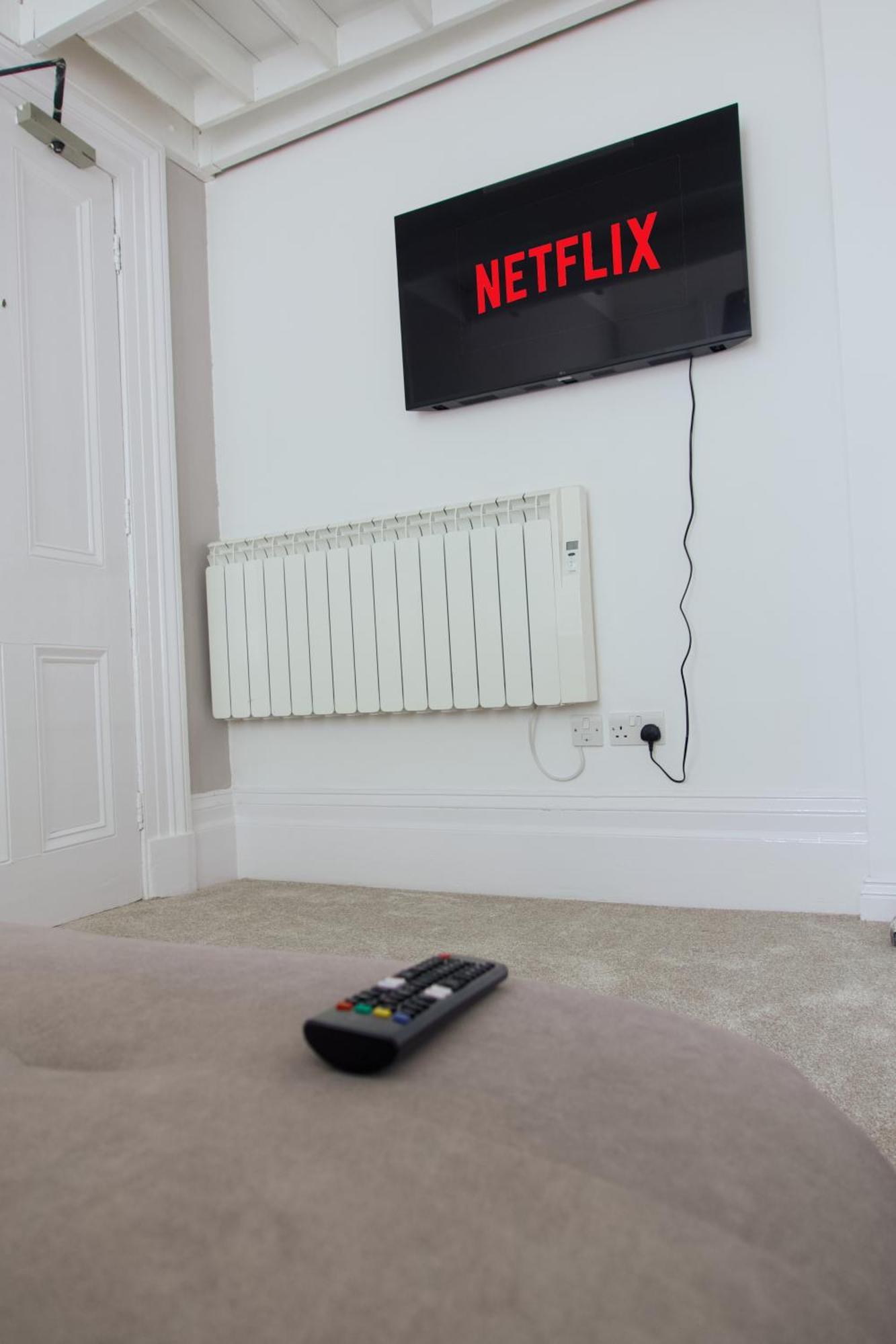 1 Bedroom - The Opal * Cheltenham